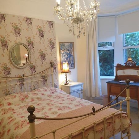 Private Room Near Roath Lake/Park Cardiff Exterior photo